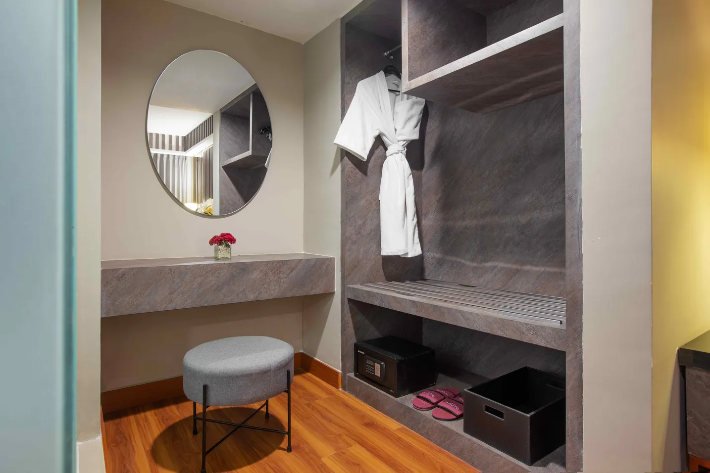 Executive Suite